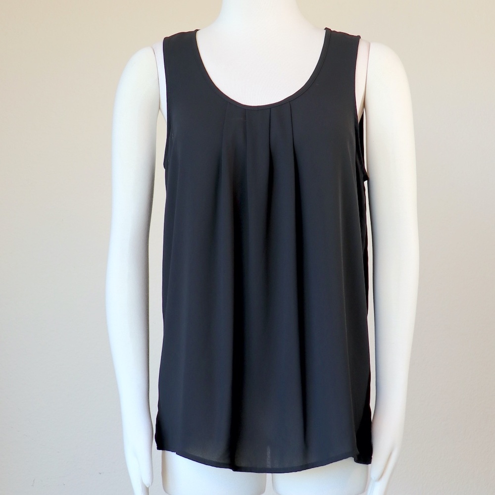 Black scoop neck sleeveless top